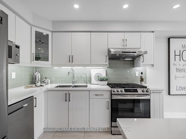 742 Castlemore Ave, House attached with 4 bedrooms, 4 bathrooms and 1 parking in Markham ON | Image 18