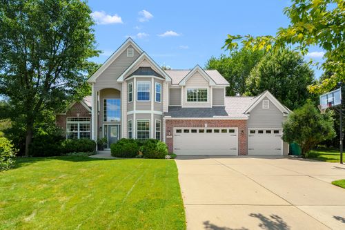 9731 Southern Oaks Ct, Portage, MI, 49002-6015 | Card Image