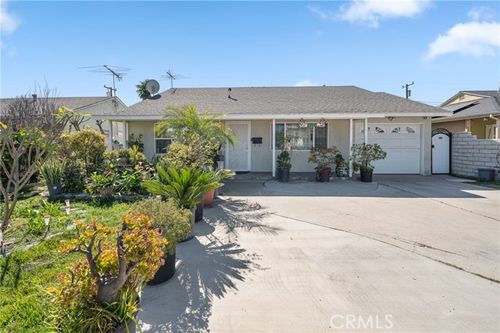 11022 Crestbrook St, Norwalk, CA, 90650-3606 | Card Image