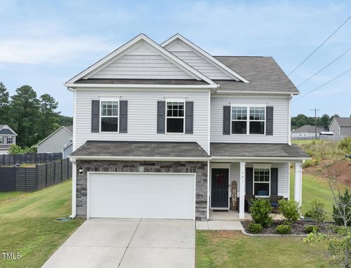 521 Lionheart Ln, Sanford, NC, 27330-6208 | Card Image