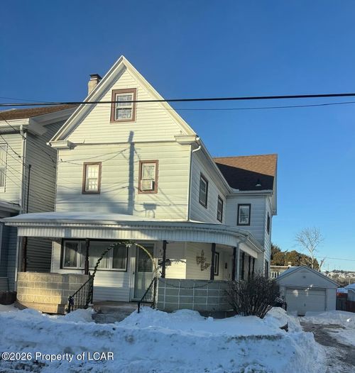 325 E Elm St, Hazleton, PA, 18201-7111 | Card Image