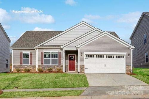 8049 Kennesaw Dr, Gastonia, NC, 28056-8158 | Card Image