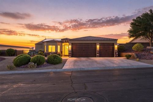 3267 Esmerelda Dr, Bullhead City, AZ, 86429-1151 | Card Image