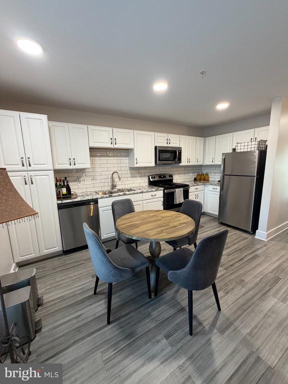 Residential Lease in MONTGOMERY VILLAGE 3