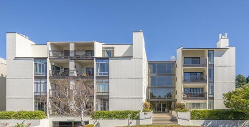 ph-d-225 Virginia Ave, San Mateo, CA, 94402-1696 | Card Image