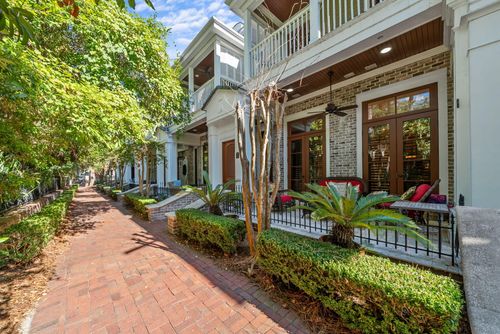 167-9201 Market Street Inn, Miramar Beach, FL, 32550-1832 | Card Image