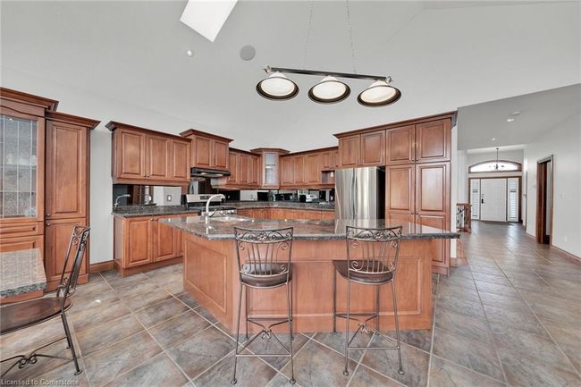 117 Christopher Dr, House other with 4 bedrooms, 5 bathrooms and 6 parking in Hamilton ON | Image 8