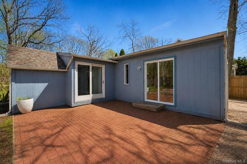 b-cottage-134B Montauk Hwy, Westhampton, NY, 11977-1331 | Card Image