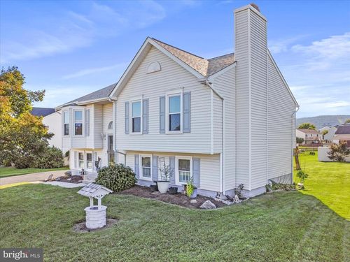 105 Colliery Dr, THURMONT, MD, 21788-3109 | Card Image