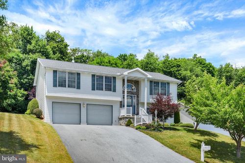 1203 Lincoln St, Duncannon, PA, 17020-1911 | Card Image