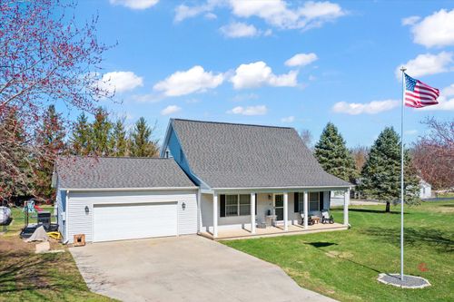 447 County Road 2500 N, Mahomet, IL, 61853-9795 | Card Image