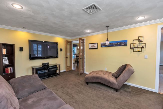 19 Scotchpine Ln, House other with 4 bedrooms, 3 bathrooms and null parking in Merrimack NH | Image 4