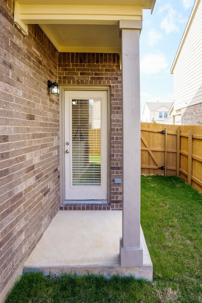 113 Furlong Dr, Townhouse with 4 bedrooms, 3 bathrooms and 1 parking in Georgetown TX | Image 33