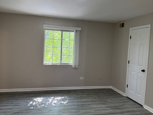 UNIT-2N - 1411 Berta Dr, Condo with 2 bedrooms, 1 bathrooms and 2 parking in Crest Hill IL | Image 7