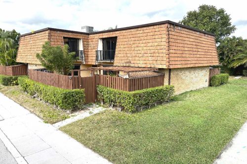 1006 10th Ln, Greenacres, FL, 33463-4354 | Card Image