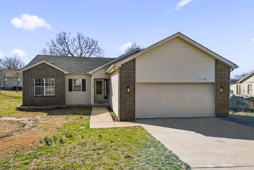 146 Stacy St, Branson, MO, 65616-9407 | Card Image