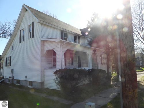 171 8th Street, Manistee, MI, 49660 | Card Image