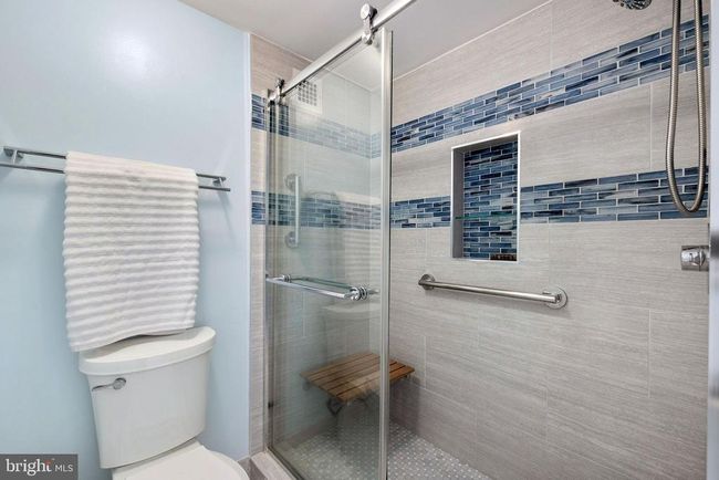 APT-1822N - 5500 Friendship Blvd, Condo with 2 bedrooms, 2 bathrooms and null parking in CHEVY CHASE MD | Image 40