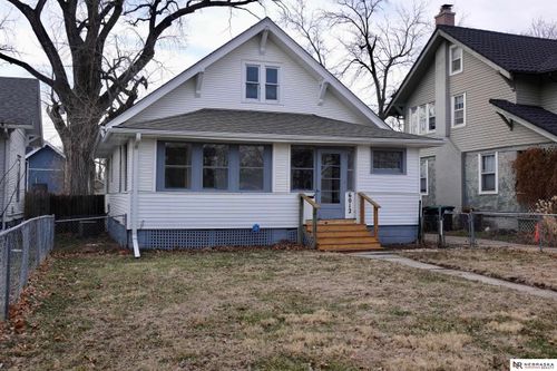 6012 Florence Boulevard, Omaha, NE, 68110 | Card Image