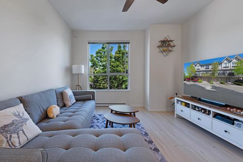 75-9566 Tomicki Ave, Richmond, BC, V6X0E6 | Card Image