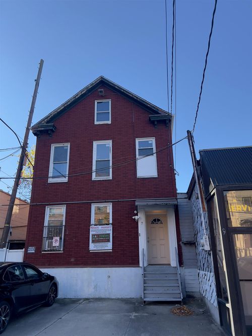 1st-7 Beacon Ave, Jersey City, NJ, 07306-1501 | Card Image