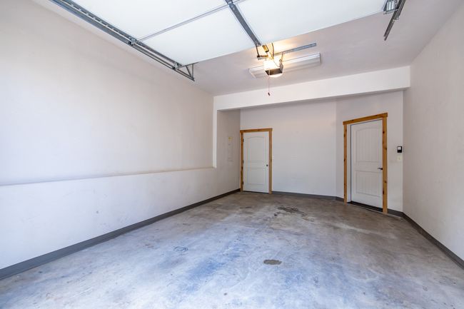 One stall garage | Image 39