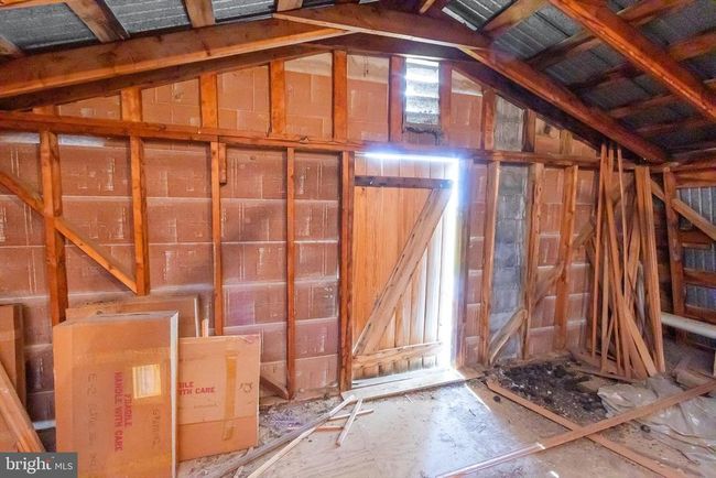 2048 Hinton Rd, House other with 2 bedrooms, 2 bathrooms and null parking in KEARNEYSVILLE WV | Image 85