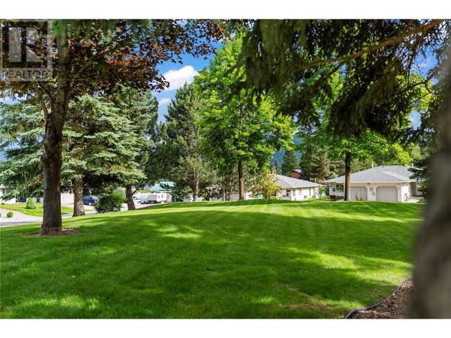 APT-4 - 2675 Pine Ave, Home with 3 bedrooms, 3 bathrooms and 3 parking in Lumby BC | Image 37
