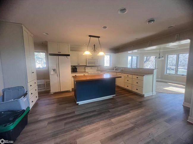 60 Country Club Dr, House other with 3 bedrooms, 2 bathrooms and null parking in Humboldt IA | Image 33