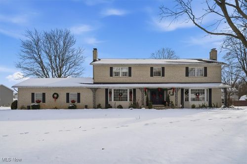 310 Tonawanda Trl Sw, Hartville, OH, 44632-8703 | Card Image