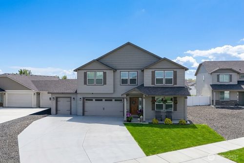 4217 Cove West Dr, Moses Lake, WA, 98837-9101 | Card Image