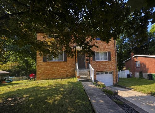 216 Shenandoah Dr, Penn Hills, PA, 15235-2051 | Card Image