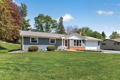 10340 York Lane, Bloomington, MN, 55431 | Card Image