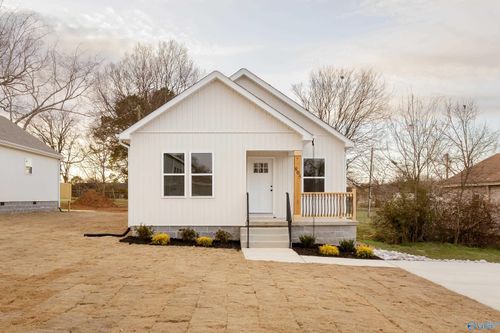 805 Sw 14th Ave, Sheffield, AL, 35660-6241 | Card Image