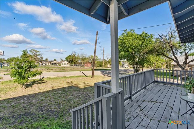 556 Gode Ln, House other with 3 bedrooms, 2 bathrooms and null parking in New Braunfels TX | Image 4