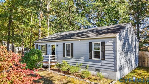 5031 Cedarbend Ln, North Chesterfield, VA, 23237-3265 | Card Image