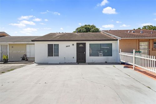 18804 Nw 46th Ave, Miami Gardens, FL, 33055-2656 | Card Image