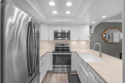 212-2752 B St, San Diego, CA, 92102-1091 | Card Image