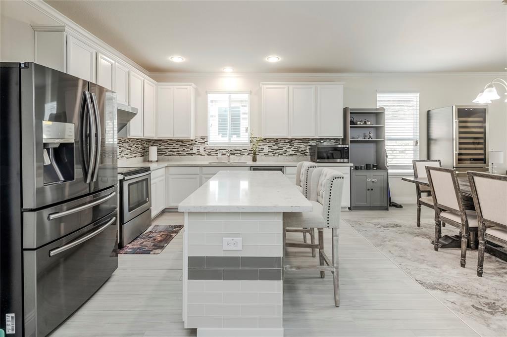 Lake Trail Dr, Metairie, LA 70003