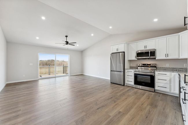 2463 Russell Ct, Home with 3 bedrooms, 3 bathrooms and null parking in REEDSBURG WI | Image 6