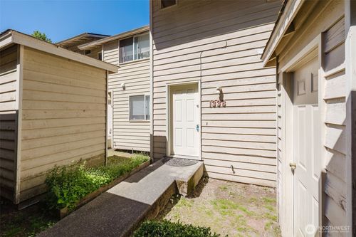 1338 Ne Jasmine Ln, Bremerton, WA, 98311-3762 | Card Image