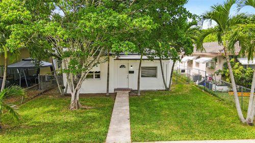 1946 Rodman St, Hollywood, FL, 33020-6040 | Card Image