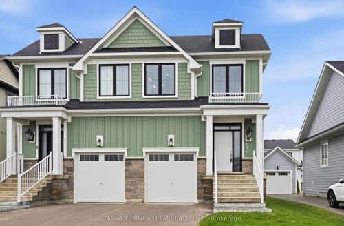 106 Sycamore St, Blue Mountains, ON, L9Y4E2 | Card Image