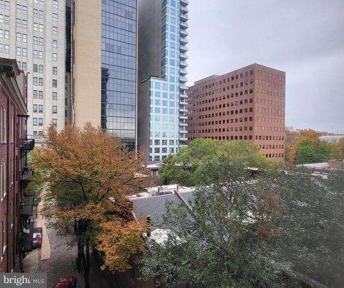 apt-603a-233 S 6th St, PHILADELPHIA, PA, 19106-3751 | Card Image