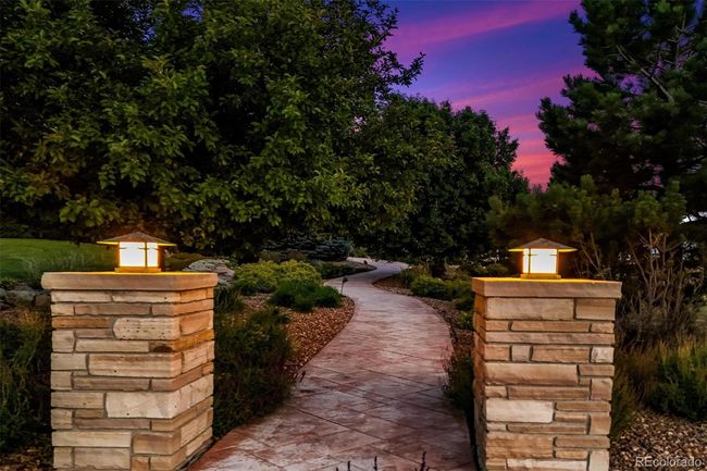 Entrance of circle driveway | Image 5