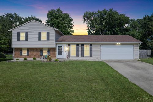 3871 Pin Oak Dr, Amelia, OH, 45102-1031 | Card Image