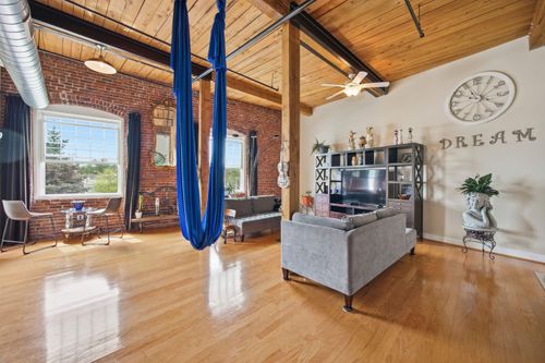 306-66 Landing Ln, Laconia, NH, 03246-3387 | Card Image