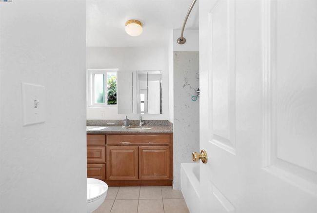 17754 Meekland Ave, Home with 1 bedrooms, 1 bathrooms and null parking in Cherryland CA | Image 18