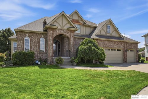 4803 Lakeside Circle, Papillion, NE, 68133 | Card Image