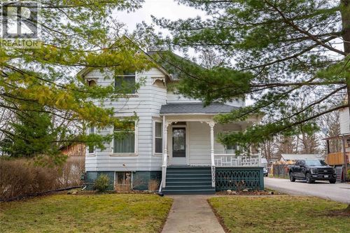 4050 Petrolia Line, Petrolia, ON, N0N1R0 | Card Image